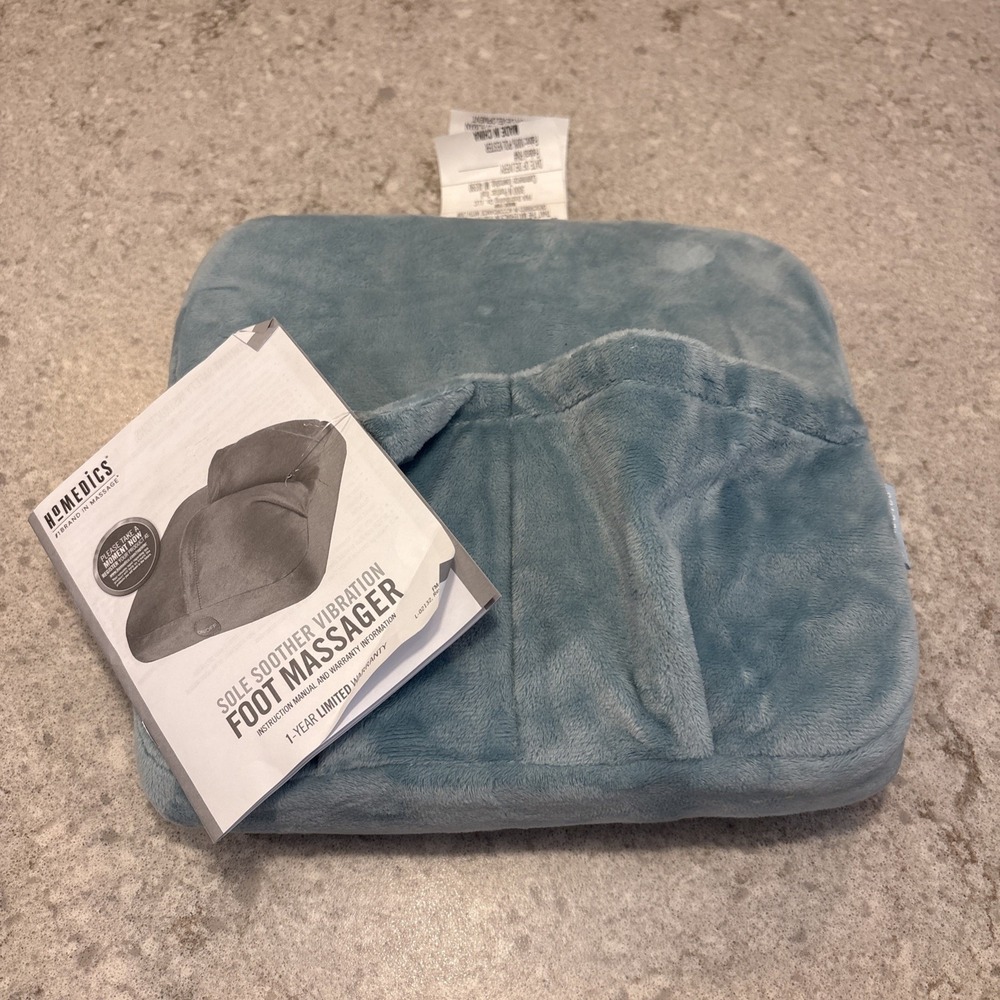 HoMedics Portable Foot Massage Pillow NEW Box 2 AA Batteries Included Aqua